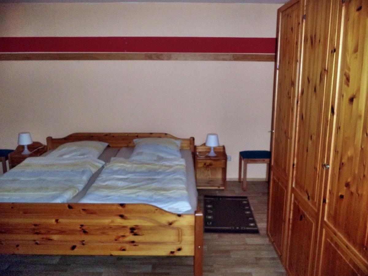 Pferdehof Und Wanderreitstation Doersam Villa Moerlenbach Bagian luar foto