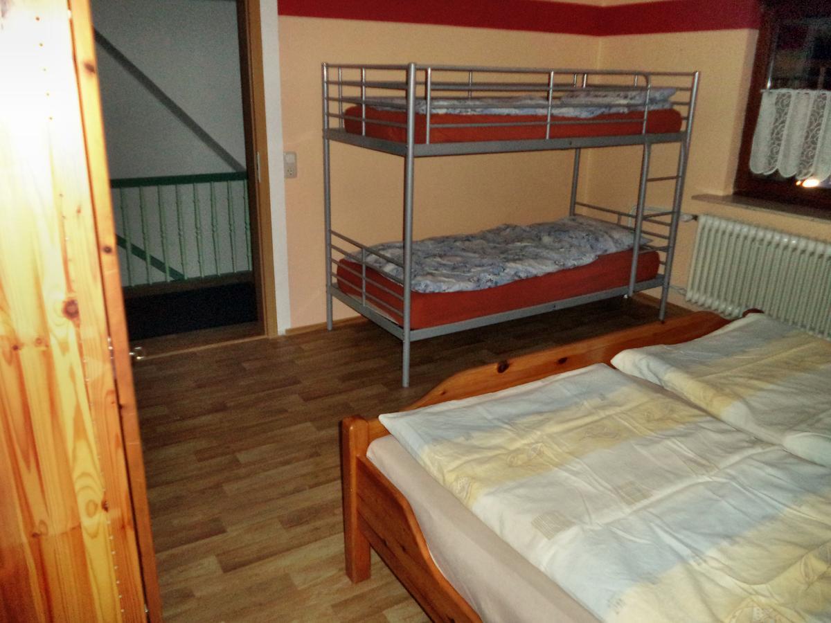 Pferdehof Und Wanderreitstation Doersam Villa Moerlenbach Bagian luar foto